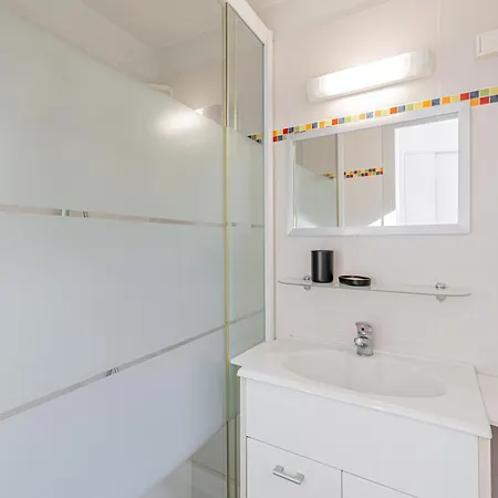 16 Forv - For 4 People Center - 300m Palais Apartment